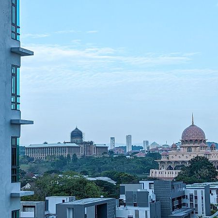 Az Homestay Putrajaya Ngoại thất bức ảnh