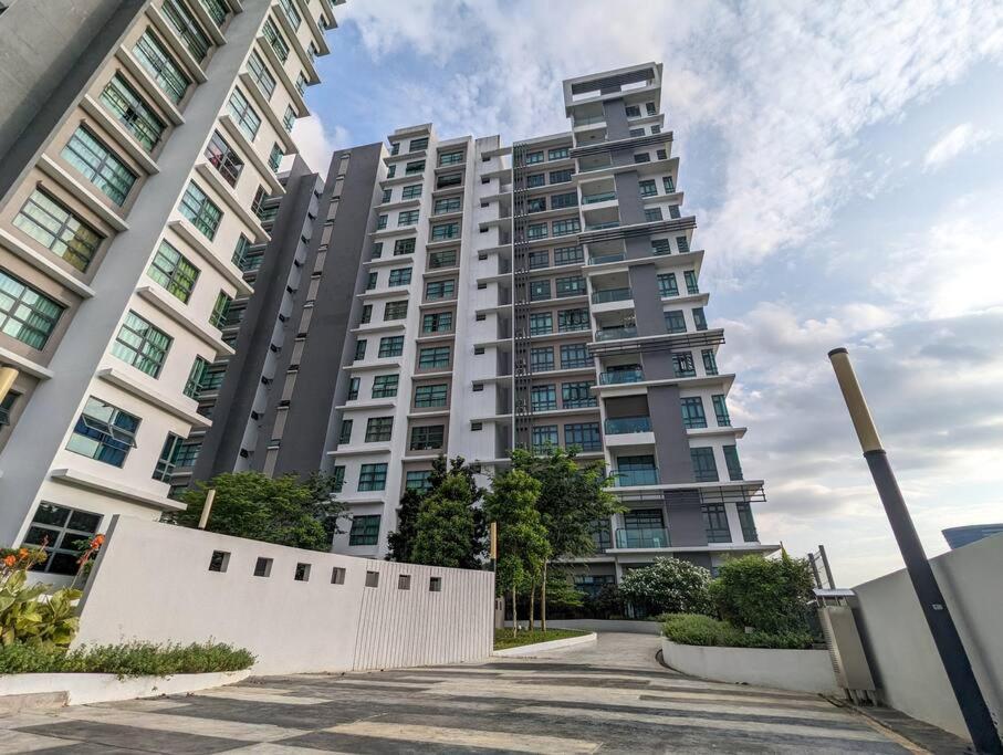 Az Homestay Putrajaya Ngoại thất bức ảnh